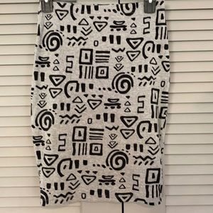 Black abstract patterned skirt